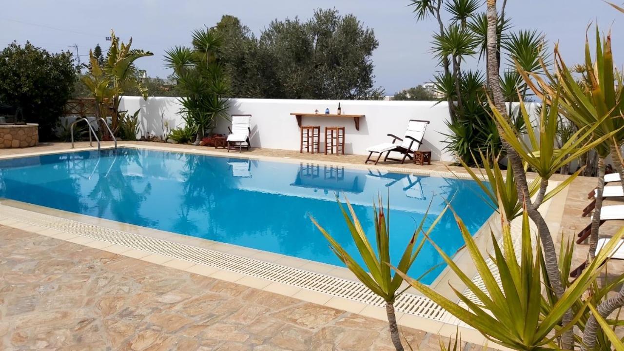 Almyra Boutique Apartments Aegina Extérieur photo