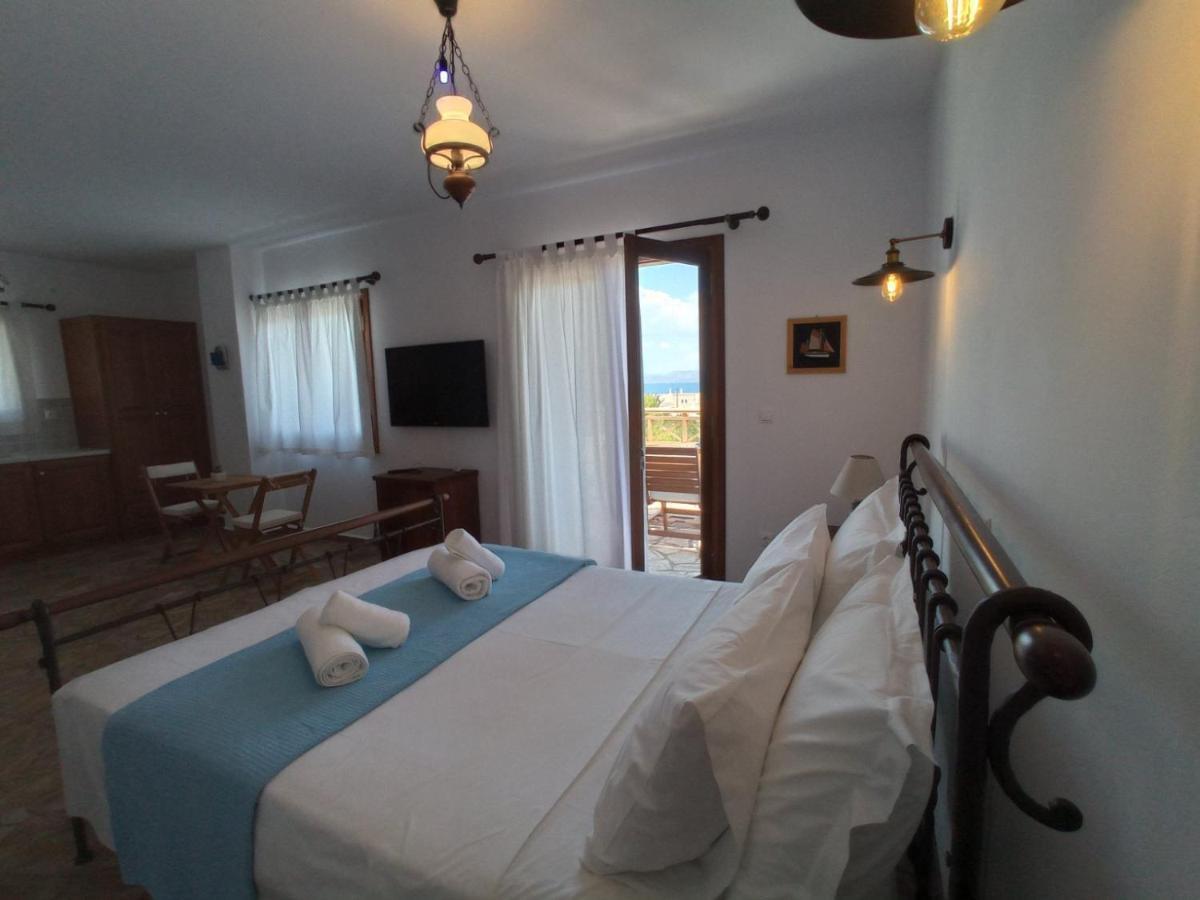 Almyra Boutique Apartments Aegina Extérieur photo