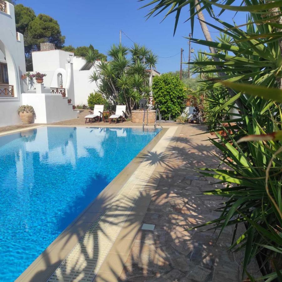 Almyra Boutique Apartments Aegina Extérieur photo