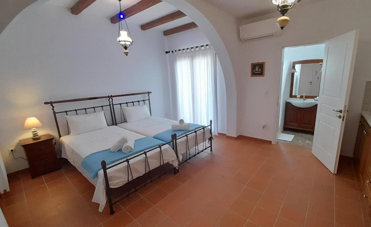 Almyra Boutique Apartments Aegina Extérieur photo