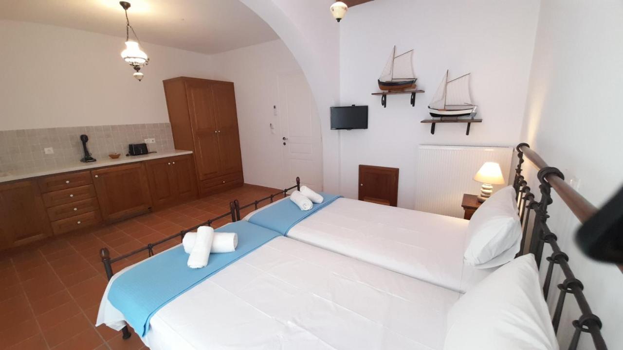 Almyra Boutique Apartments Aegina Extérieur photo